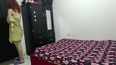 Friend, did you see me? Don't say a word, I'm completely naked.