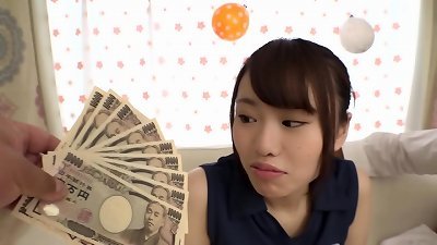 Picking up students returning from club activities! The sweaty body is really sensitive!